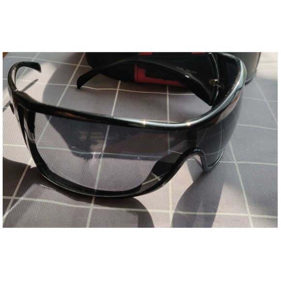 Genuine Police sunglasses-unisex - Picture 4 of 9